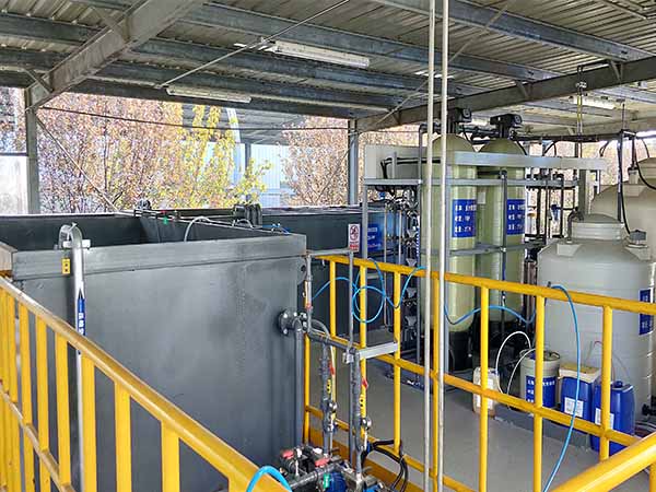 污水處理現(xiàn)場(chǎng) 污水處理現(xiàn)場(chǎng)